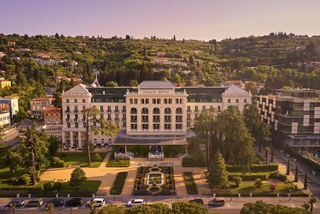 Hotel Kempinski Palace Portorož aan de Adriatische kust in Slovenië