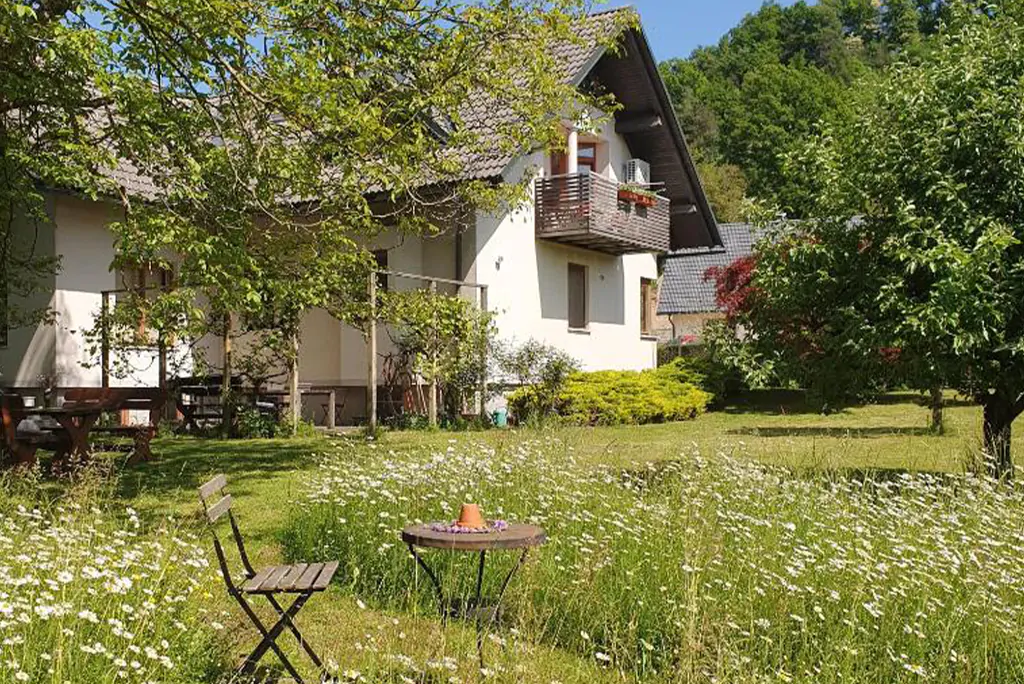 River House Radol'ca aan de rand van Radovljica in het Noordwesten van Slovenië aan de rand van het Triglav Nationaal Park
